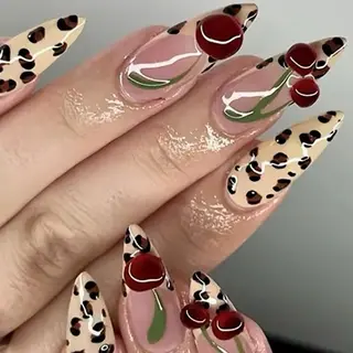 ネイル Cloudy Chan 歌舞伎町のネイルデザイン