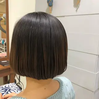 ミディアム ニイムラ ミキのヘアスタイル