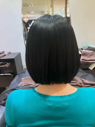 ミディアム 吉本 yoshimotoのヘアスタイル