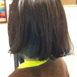 ショート カラー embrace エンブレイスのヘアスタイル