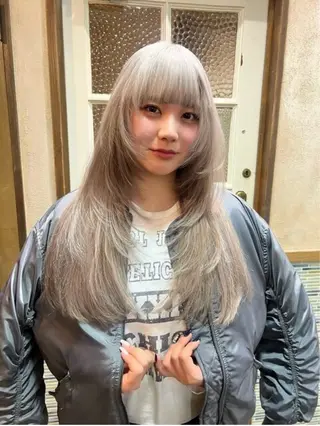 ロング ハイトーン/デザイン honokaのヘアスタイル