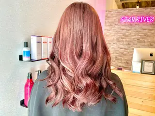 セミロング SALOWIN心斎橋Suite店所属・ブリーチ毛にもできる 縮毛矯正|鷹司郎のヘアスタイル