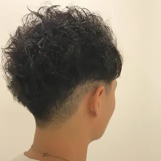 ショート カラー パーマ メンズ 平内 賢人のヘアスタイル