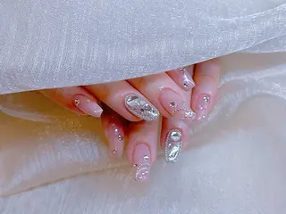 ネイル Demure Momoのネイルデザイン