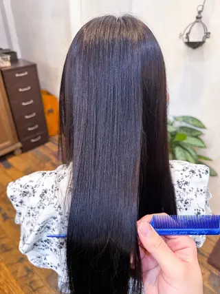 ロング カラー 川口開世 layer cutのヘアスタイル