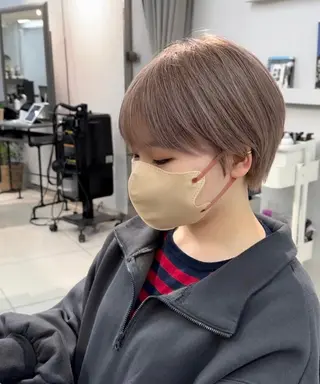 ショート レイヤー×ツヤカラー 渋谷/kougaのヘアスタイル