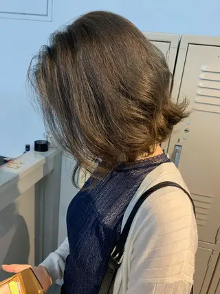 ミディアム カラー ハッシュカット/ハイ トーン/MANAMIのヘアスタイル