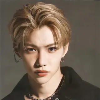 ショート カラー メンズ 岡田大志🇰🇷 中/韓メンズヘアのヘアスタイル