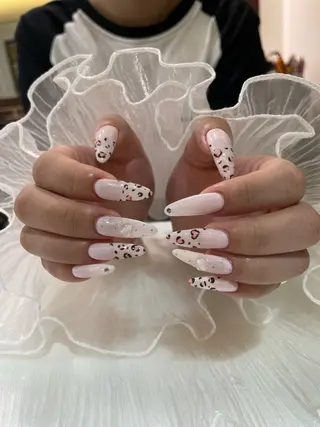 ネイル るか/透明感 カラー/アレンジのヘアスタイル