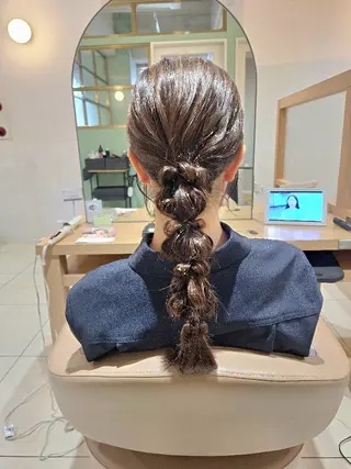 ヘアアレンジ ロング 艶髪縮毛矯正🪽💫 安田彩愛のヘアスタイル