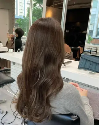 ロング カラー 透け感カラー✂️ yuuのヘアスタイル