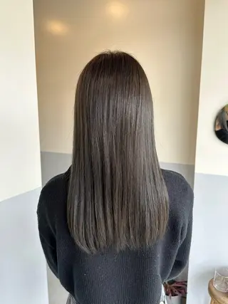 セミロング カラー 三浦 彩那のヘアスタイル