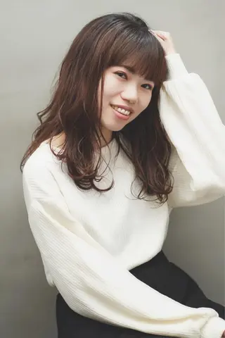 セミロング 萩原 仁のヘアスタイル