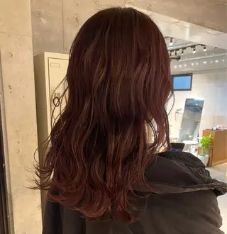 セミロング カラー 飯田 みづきのヘアスタイル