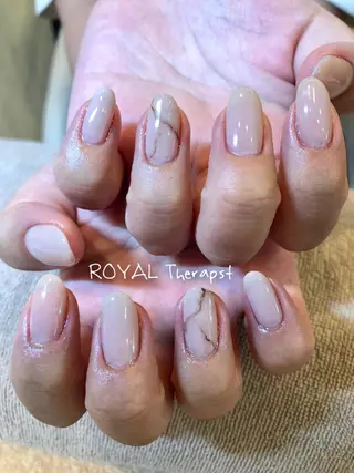 ネイル 【尾下】 ロイヤル•セラピストのネイルデザイン