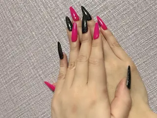 ネイル Feather ビューティーサロンのネイルデザイン