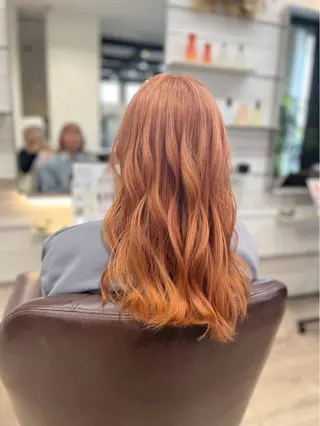 ミディアム 三原 つばさのヘアスタイル