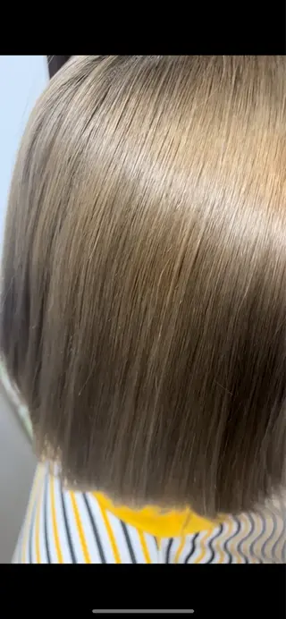 セミロング 髪質改善の美容院-SMuK-所属・松本の艶髪師 酒井ノアのヘアスタイル