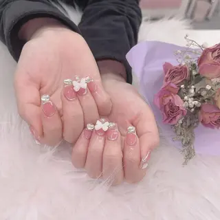 ネイル 🦋ネイルサロン ブラン🌈ゆりのネイルデザイン