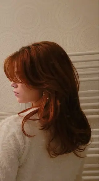 セミロング カラー minami🪷 暖色カラーのヘアスタイル