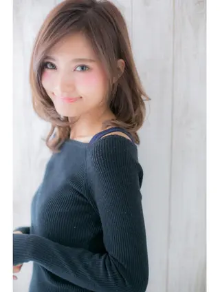 セミロング カラー motion所属・FUKUNAGA YUのヘアスタイル