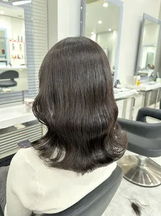 ミディアム EARTH日吉店所属・🌼リナ🌼赤み消し オリーブ/ブラウンのヘアスタイル