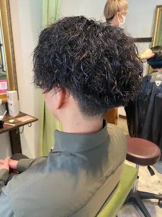 ショート パーマ newi saLyu 今井海斗のヘアスタイル