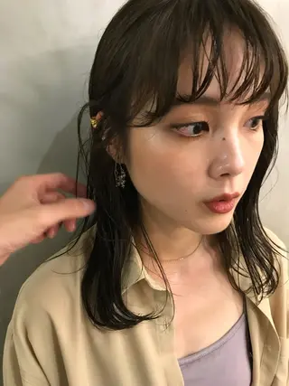 ミディアム カラー 似合わせカット レイヤーボブウルフのヘアスタイル