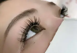 マツエク・マツパ Fleur (フルール)のマツエク・マツパデザイン