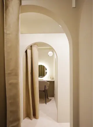 ハーブピーリング/ 脱毛/ホワイトニングのエステ・リラクイメージ