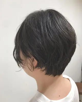 ショート 暖色カラー🍊 ボブ🌿顔周りcutのヘアスタイル