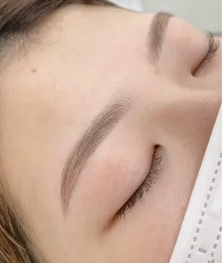 アイブロウ akari 🧸🧡のマツエク・マツパデザイン