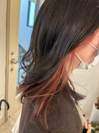 カラー Dear所属・Dear 秋田有美のヘアスタイル