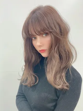 ロング カラー パーマ ヘアアレンジ トレンド眉🫧🪄 kumiの眉毛・アイブロウイメージ