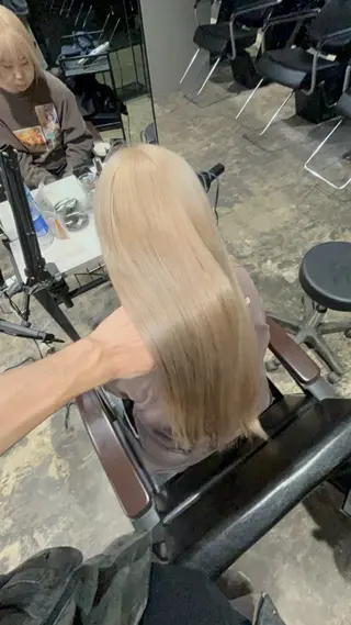 ロング 渋谷ケアブリーチ ❤️🔥徳田空悟のヘアスタイル