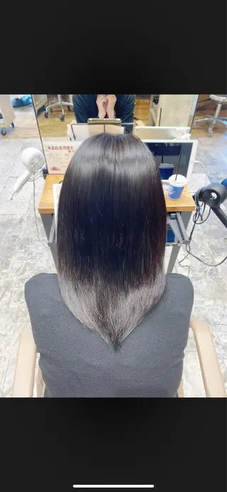 カラー 新宿/レイヤー 顔周りカット溝手優太のヘアスタイル