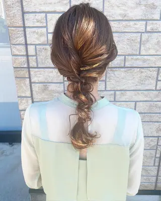 ロング ヘアアレンジ FIORE hair design所属・山根 奈緒のマツエク・マツパデザイン