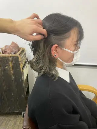 ミディアム カラー ヒカ/外国人風 デザインカラーのヘアスタイル