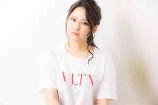 ロング 倉林隆一🐈 ダブルカラー/艶髪のヘアスタイル