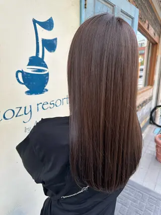 セミロング 髪質改善/艶髪/ 透明感カラー/サラのヘアスタイル