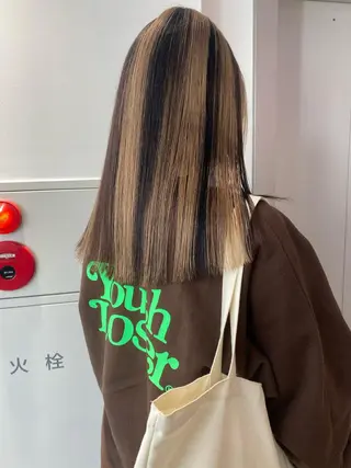 ミディアム ヘアアレンジ アイブロウ 🎨ハイトーン/ 切りっぱなし みつきのヘアスタイル