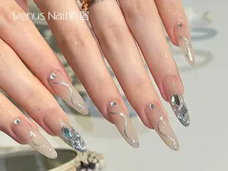 ロング Venus Nail 長さ出し専門店のネイルデザイン