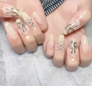 ネイル B- nailのネイルデザイン
