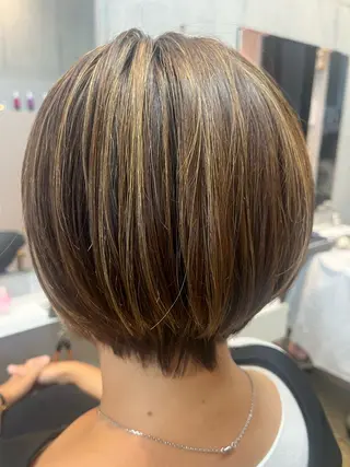 ショート カコ/レイヤーカット ヘアアレンジのヘアスタイル