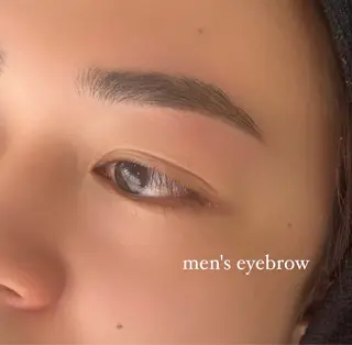 アイブロウ pia/リサコ ボブ/縮毛のヘアスタイル