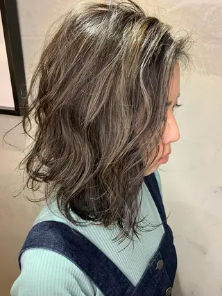 ミディアム 佐藤/本物志向の 髪質改善サロンのヘアスタイル