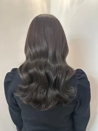 ロング 安丸 結夏のヘアスタイル