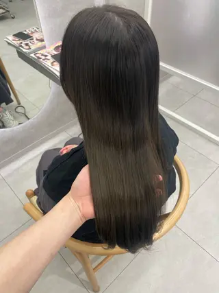 ロング 愛華 【geep】のヘアスタイル