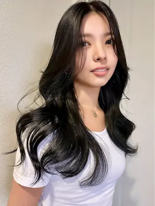 ロング カラー 韓国風×透明感カラー 髪質改善オタベシンヤのヘアスタイル