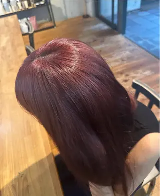 セミロング カラー MISAKI ‎のヘアスタイル